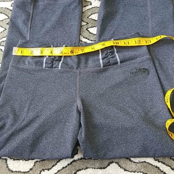 Grey North Face Motivation Crop Pants- Size XS - Picture 5 of 11